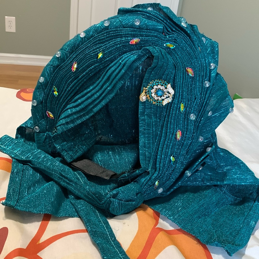 Nigerian auto-gele (Head-tie)